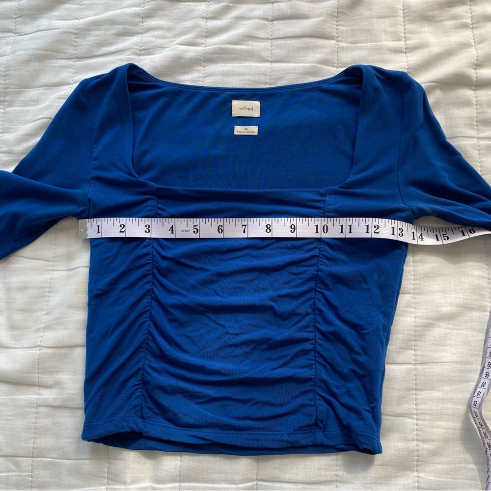 Wilfred Cobalt Blue Ruched Long-Sleeve Crop Top - Picture 7 of 8